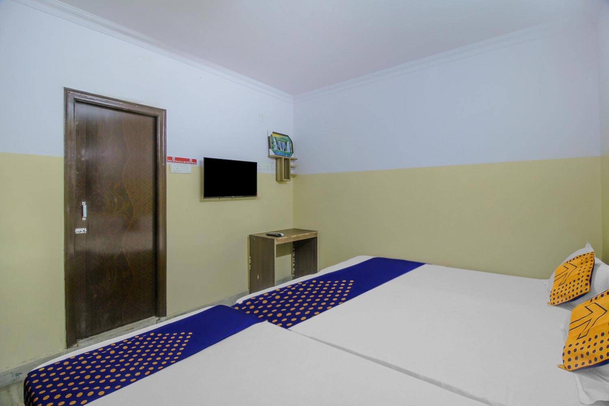Spot On 81775 Mohit Gokul Lodge New Luxury Room'S Near Secunderabad Railway Station Lālāguda Exteriér fotografie